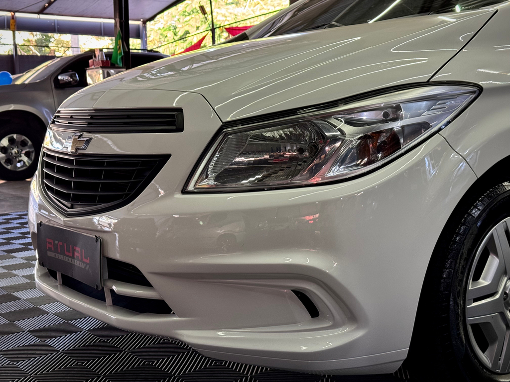 Chevrolet Onix Hatch Joy 1.0 8v Flex 5p Mec.
