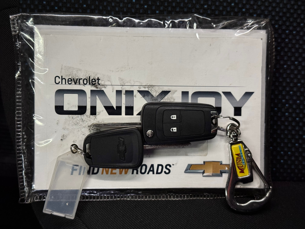 Chevrolet Onix Hatch Joy 1.0 8v Flex 5p Mec.