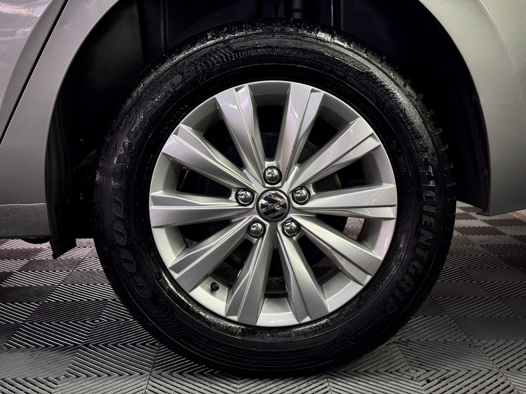 Volkswagen Virtus 1.6 Msi Flex 16v 4p Aut.