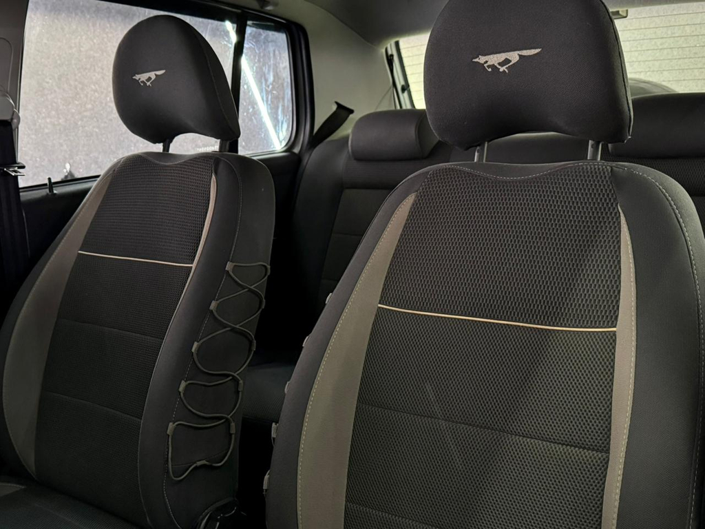 Volkswagen CrossFox Prata