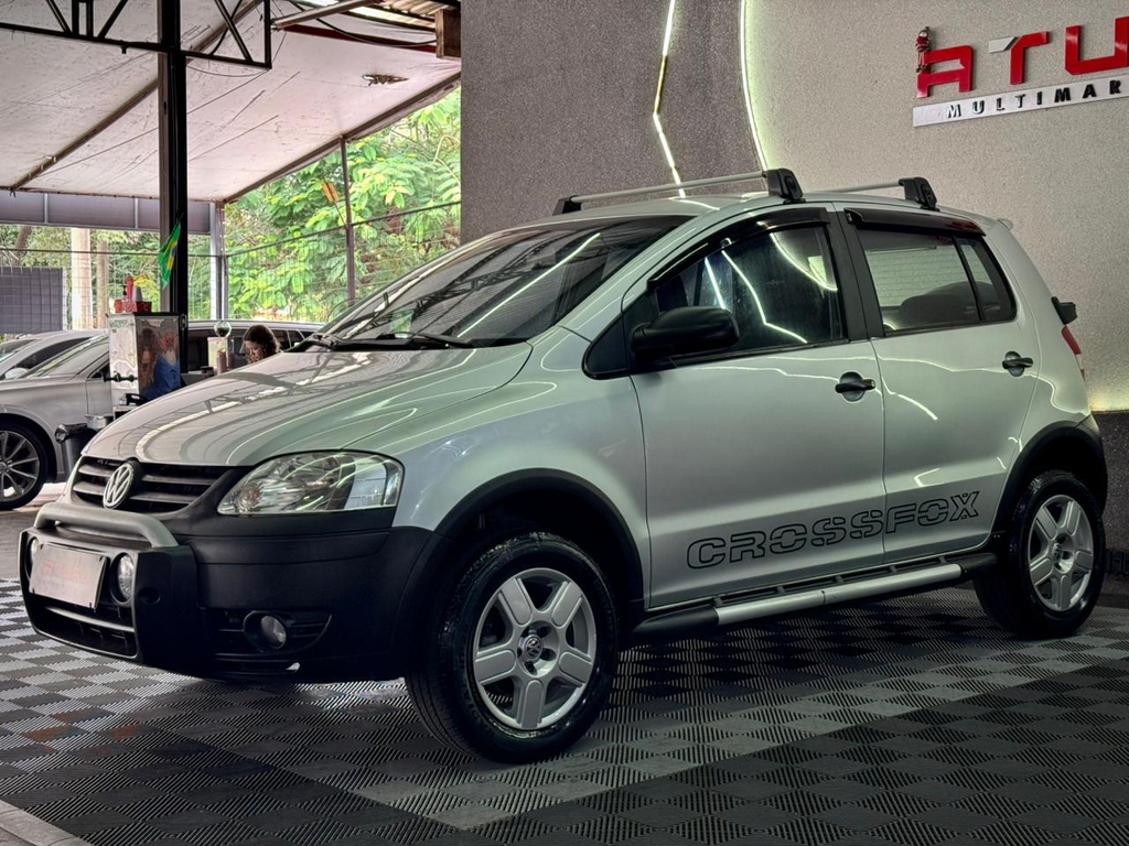 Volkswagen CrossFox Prata