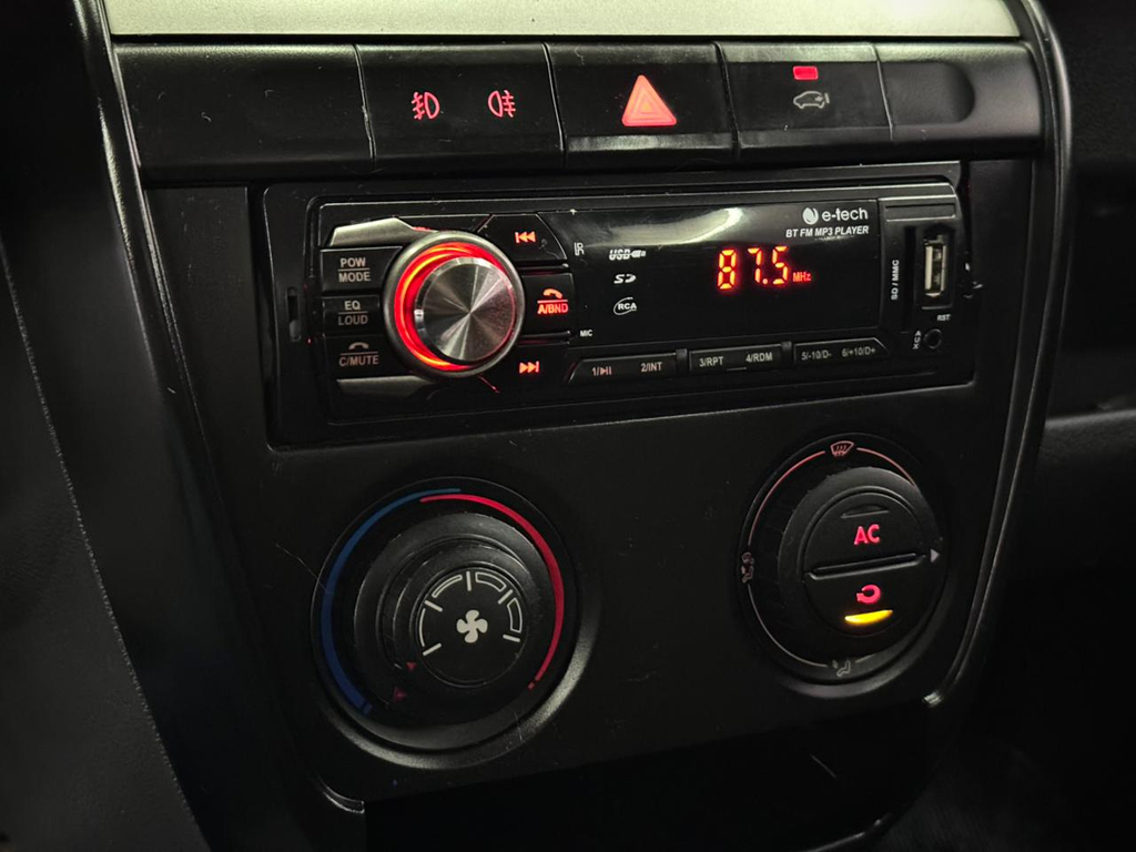 Volkswagen CrossFox Prata