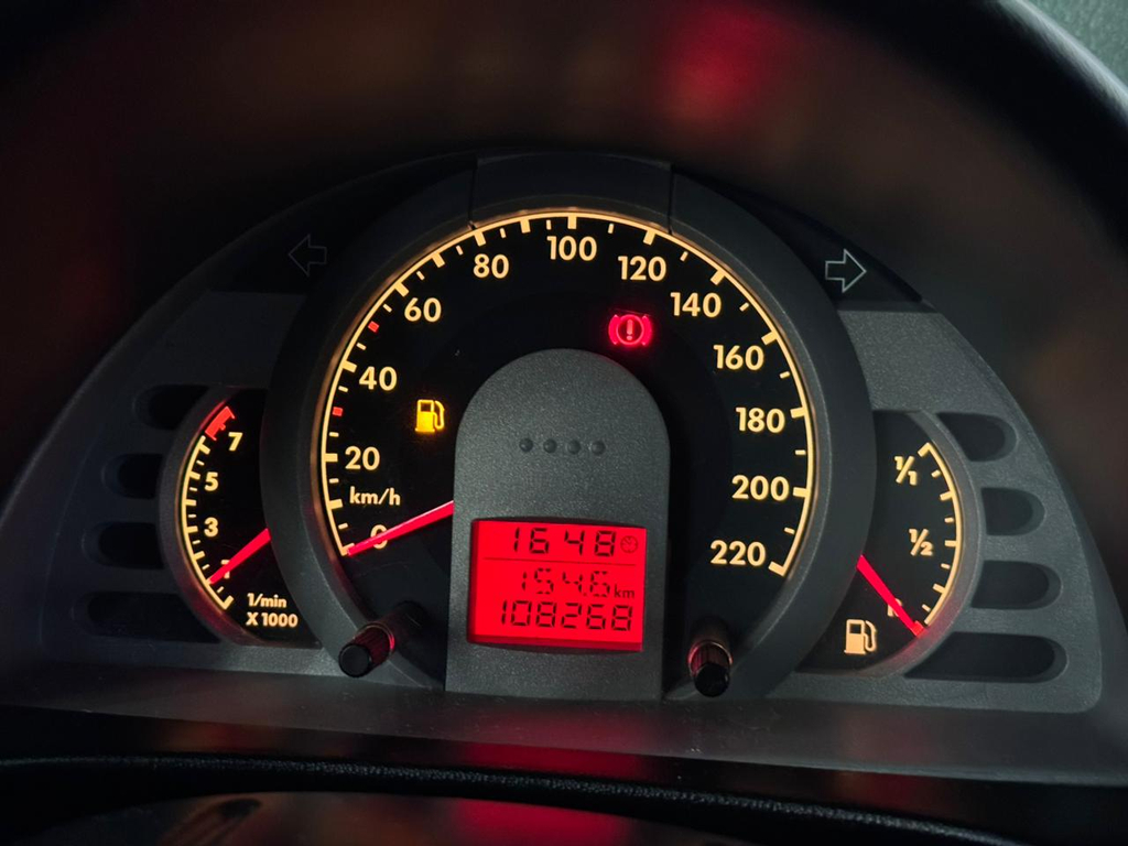 Volkswagen CrossFox Prata