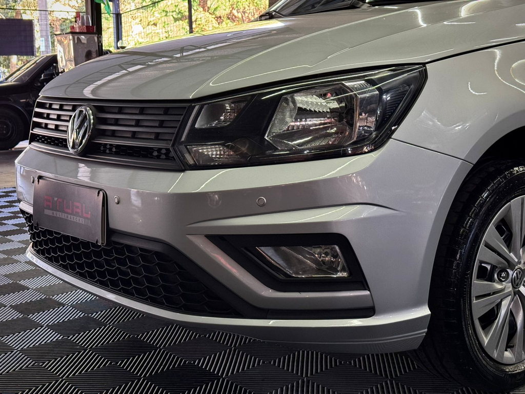 Volkswagen Voyage Prata