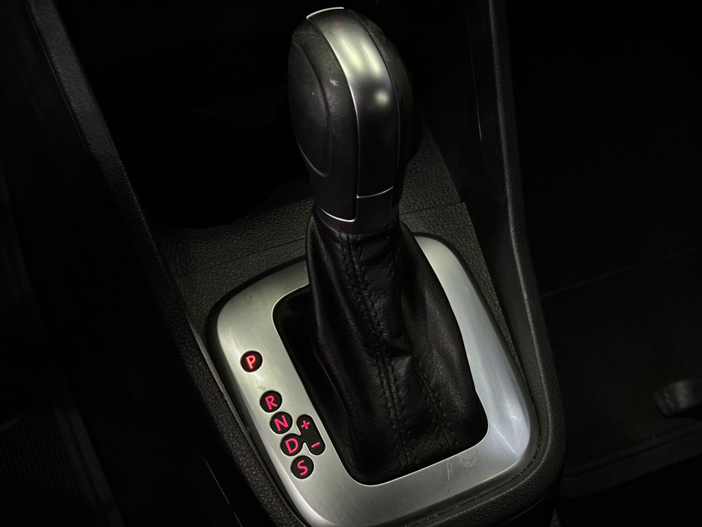 Volkswagen Voyage Prata