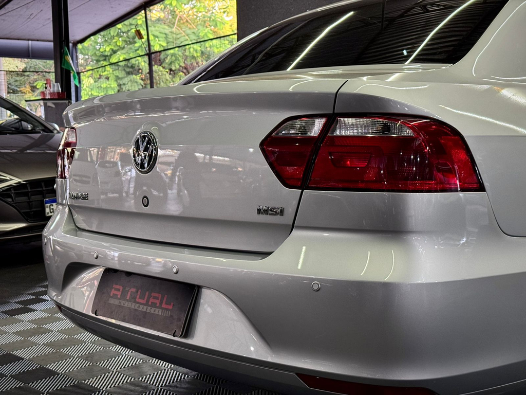 Volkswagen Voyage Prata