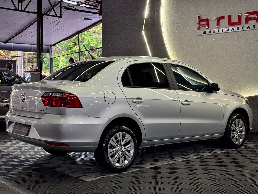 Volkswagen Voyage Prata
