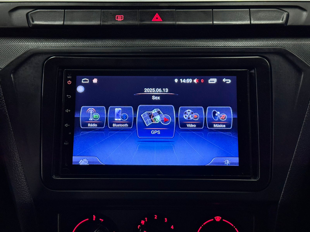 Volkswagen Voyage Prata