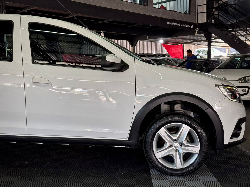 Renault Logan Zen Flex 1.6 16v 4p Aut.