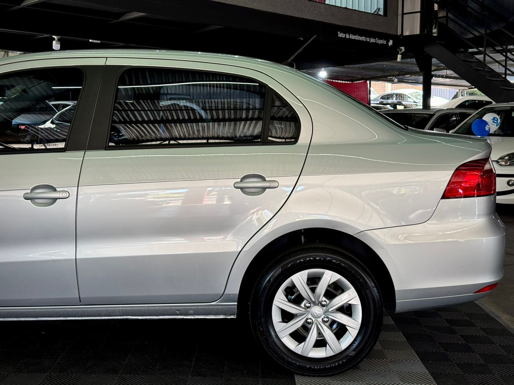 Volkswagen Voyage Prata