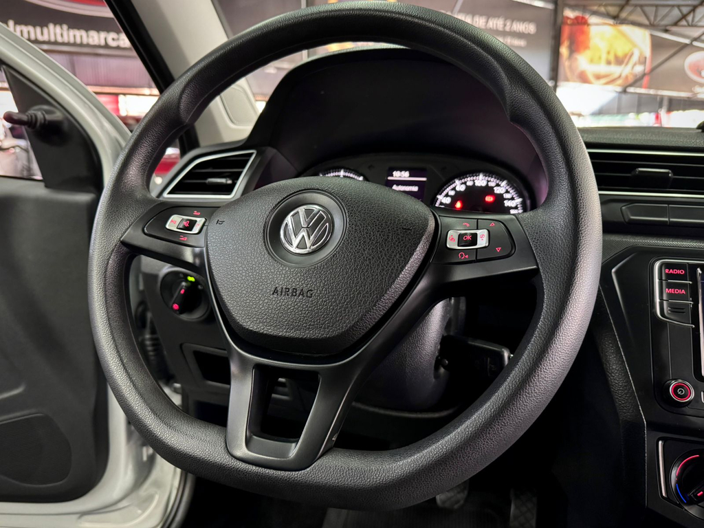 Volkswagen Voyage Prata