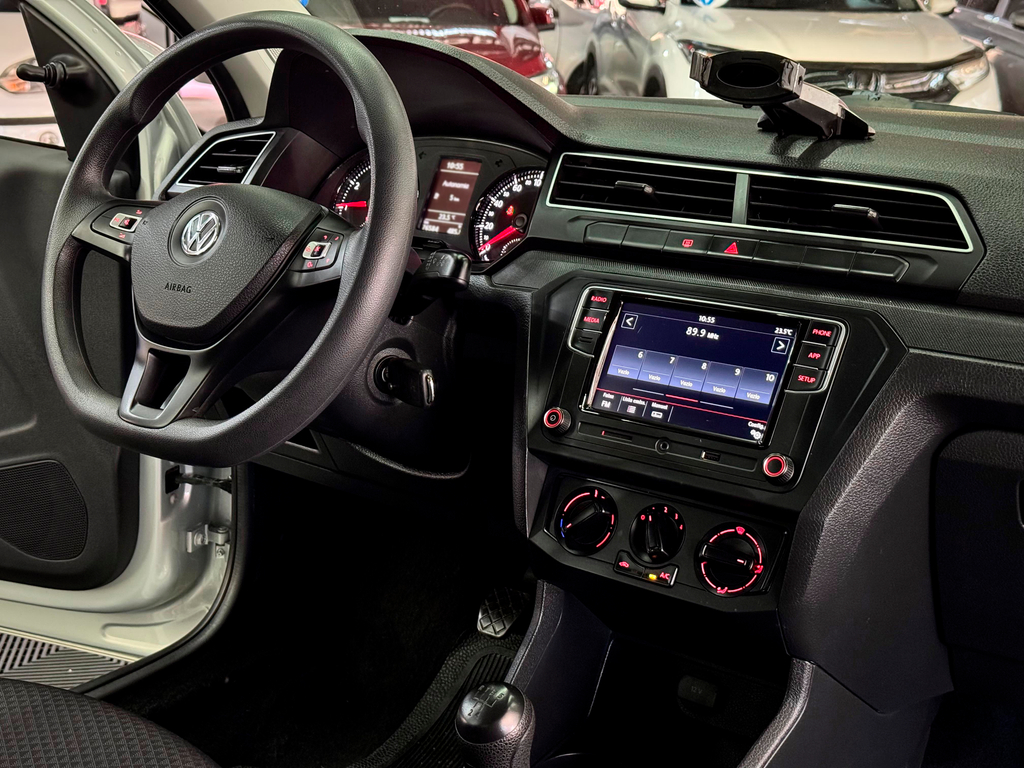 Volkswagen Voyage 1.0 Flex 12v 4p