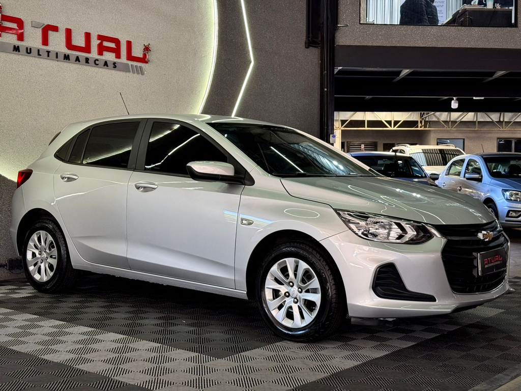 Chevrolet Onix Prata