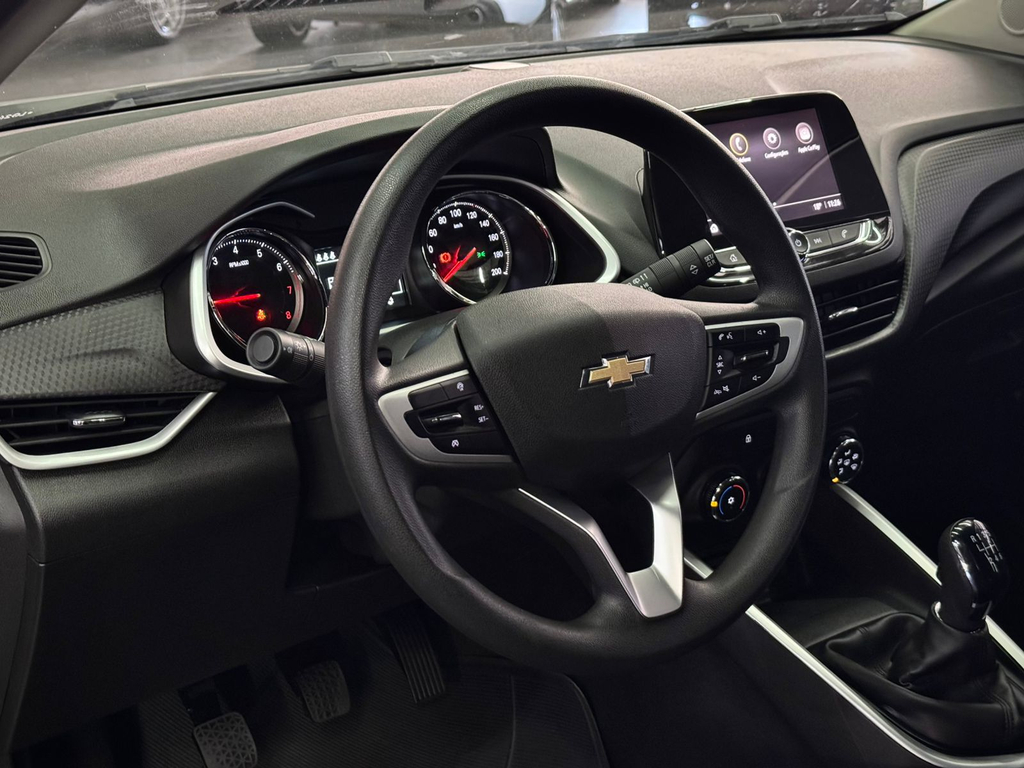 Chevrolet Onix Prata