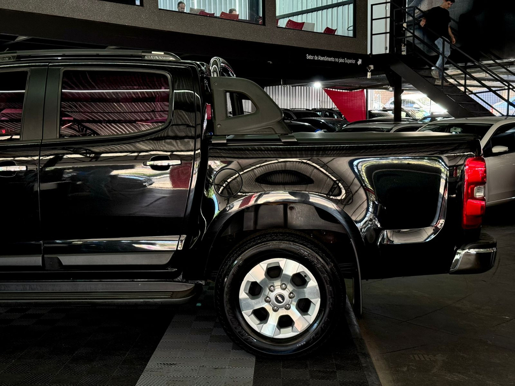 Chevrolet S10 Preto