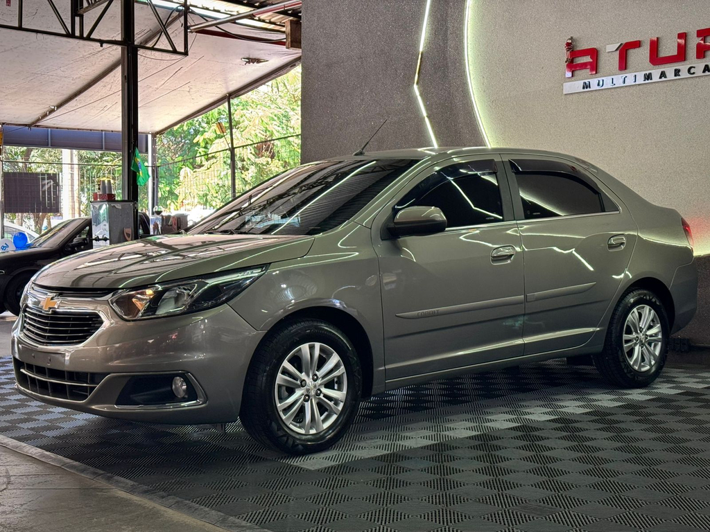 Chevrolet Cobalt Bege