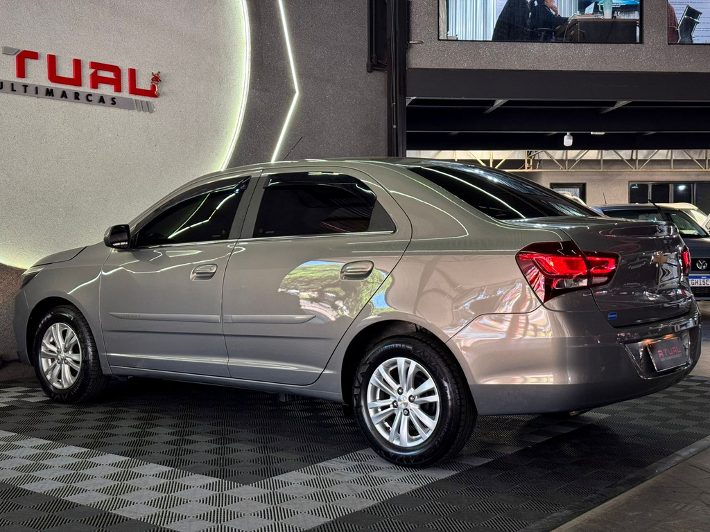Chevrolet Cobalt Bege