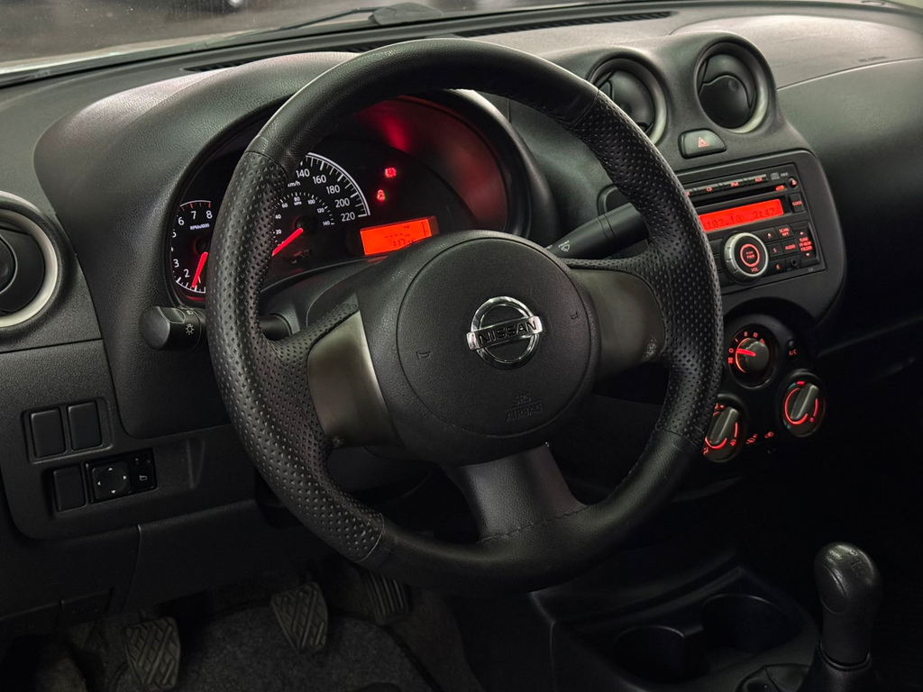 Nissan Versa 1.6 16v Sv