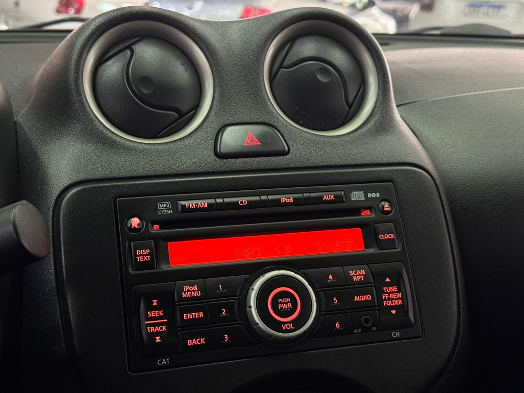 Nissan Versa 1.6 16v Sv