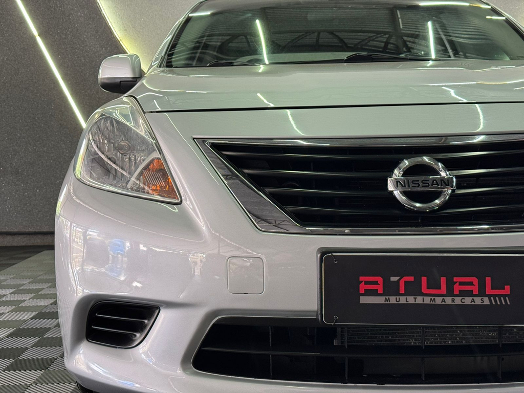 Nissan Versa 1.6 16v Sv