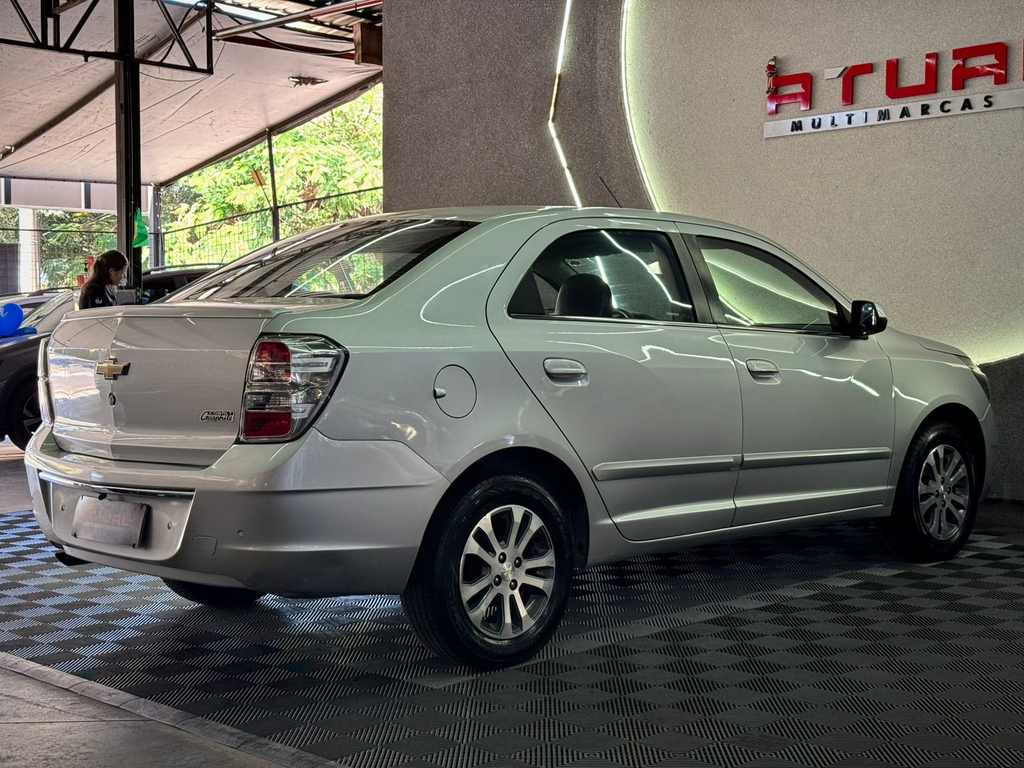 Chevrolet Cobalt Prata
