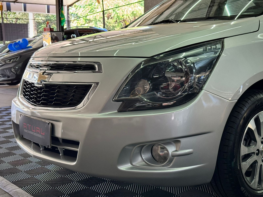 Chevrolet Cobalt Prata