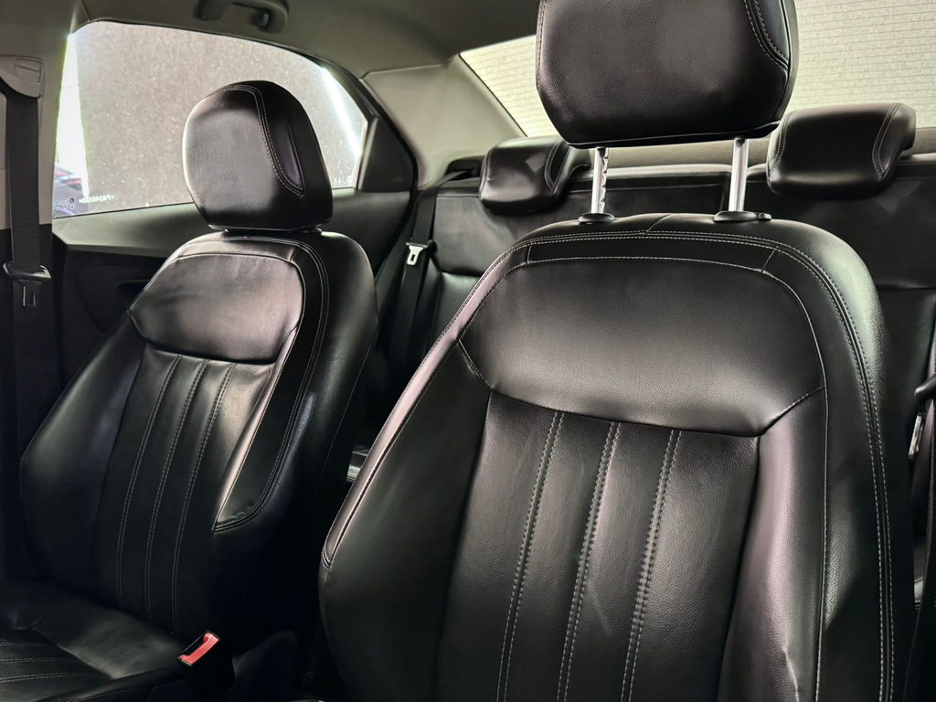 Chevrolet Cobalt Prata