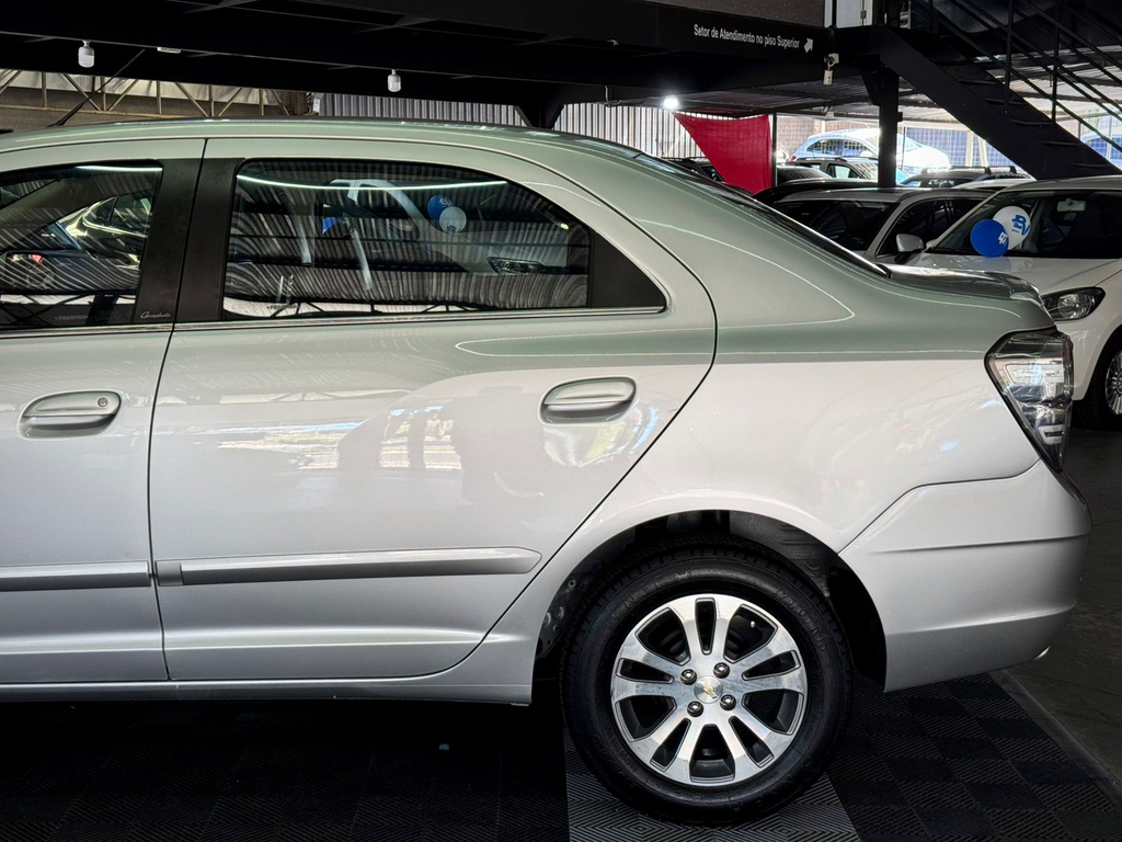 Chevrolet Cobalt Prata