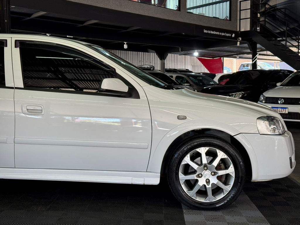 Chevrolet Astra Sedan Branco
