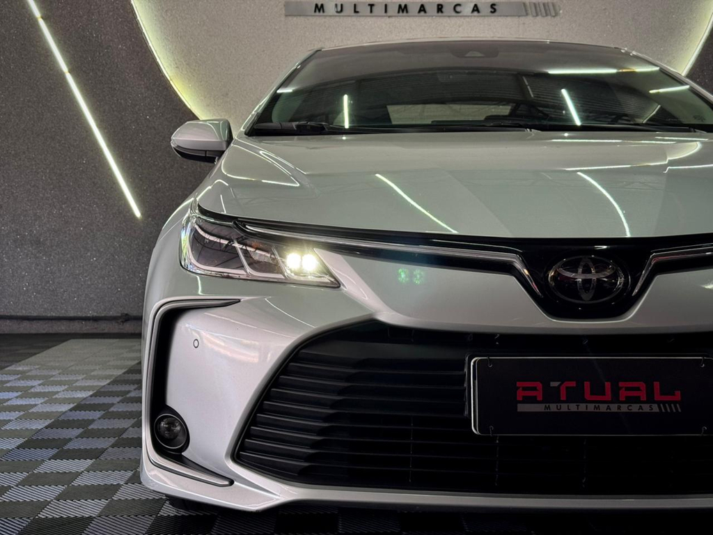 Toyota Corolla Prata