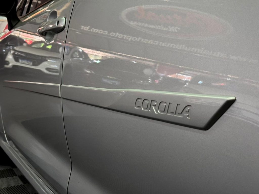 Toyota Corolla Prata