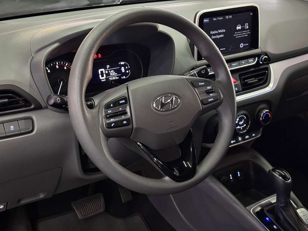 Hyundai HB20S Prata