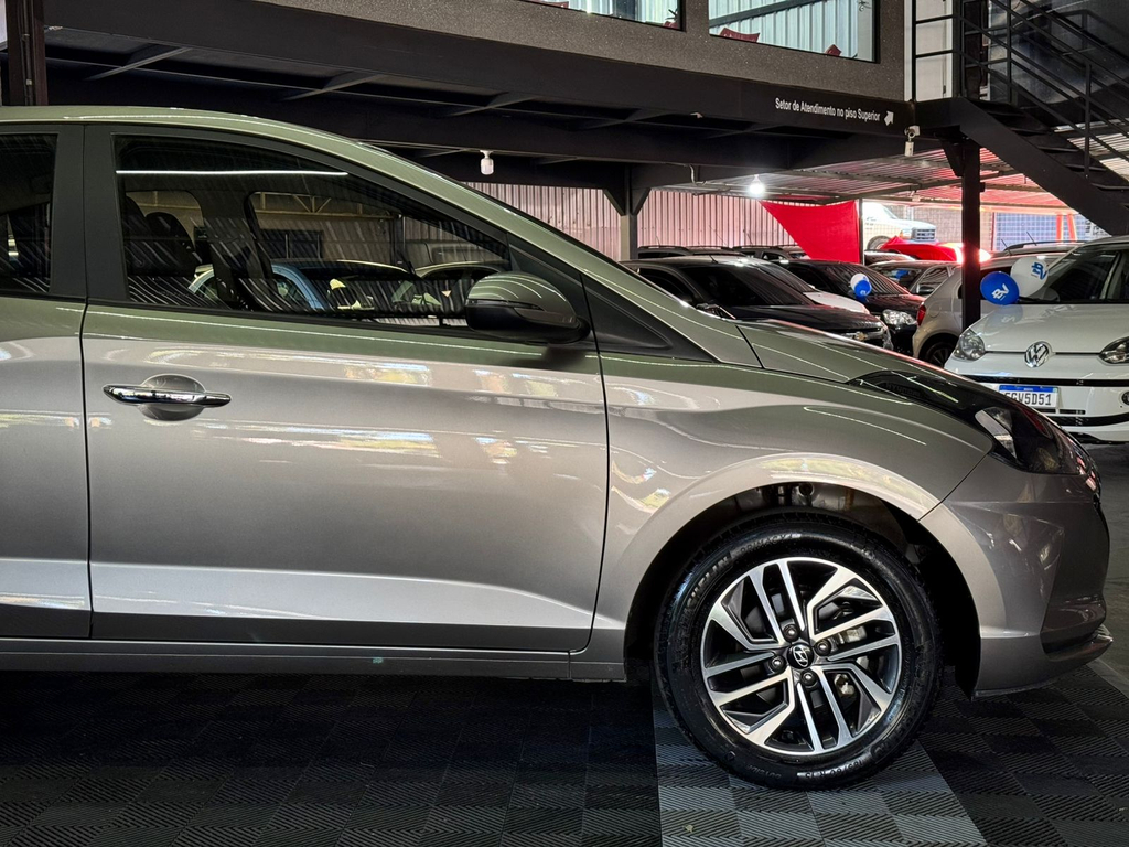 Hyundai HB20S Prata