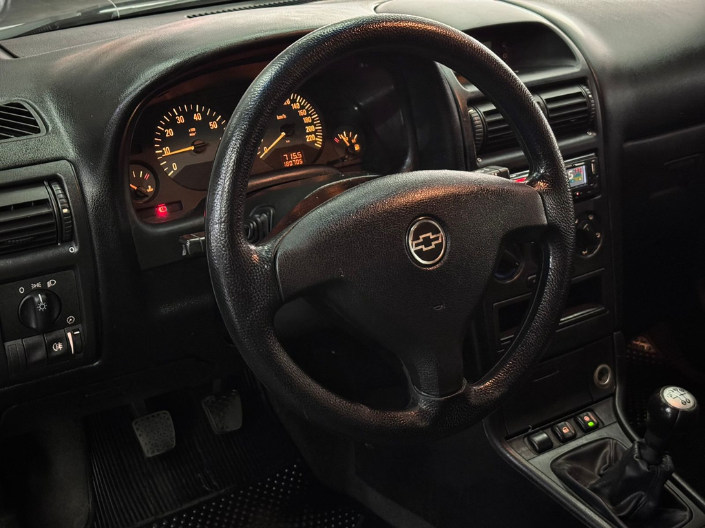 Chevrolet Astra Hatch Advantage 2.0 (Flex)