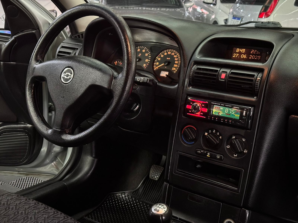 Chevrolet Astra Hatch Advantage 2.0 (Flex)