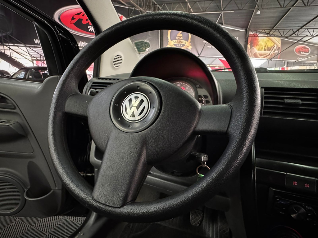 Volkswagen Fox Plus 1.6 8v (Flex)