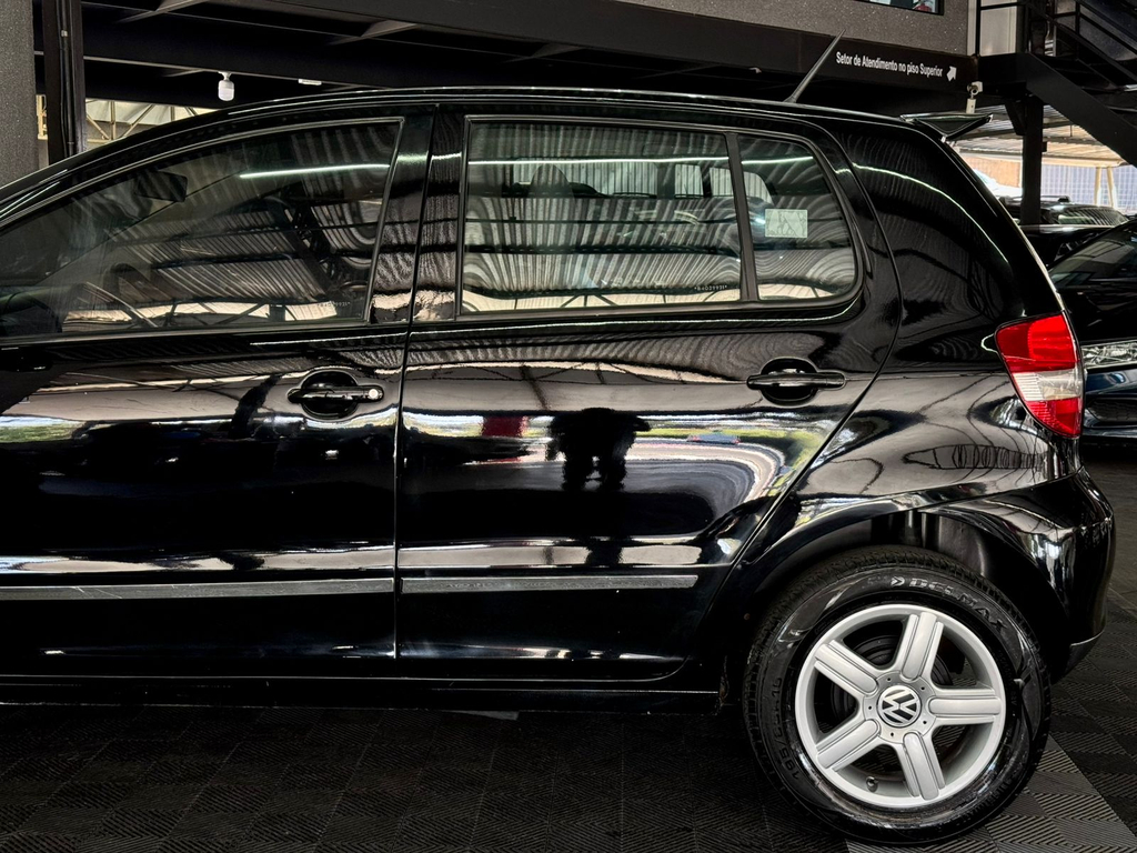 Volkswagen Fox Plus 1.6 8v (Flex)