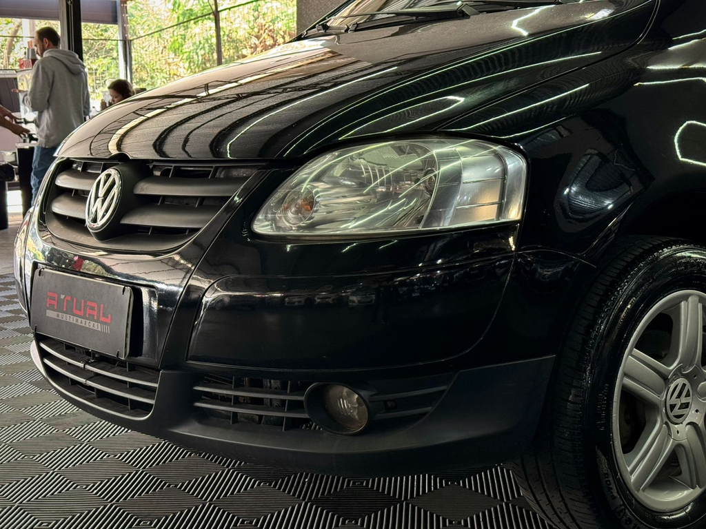 Volkswagen Fox Plus 1.6 8v (Flex)