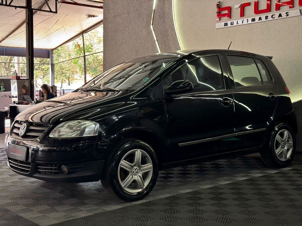 Volkswagen Fox Plus 1.6 8v (Flex)