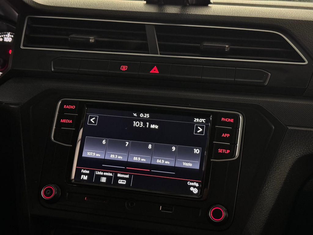 Volkswagen Voyage 1.0 Flex 12v 4p