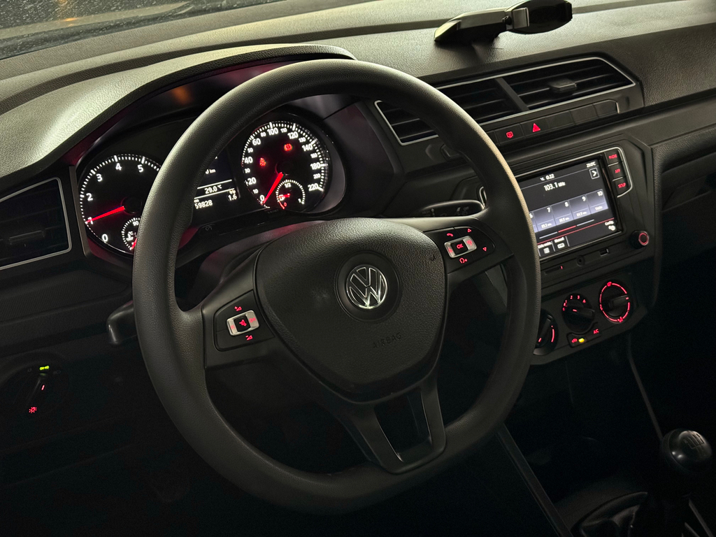 Volkswagen Voyage 1.0 Flex 12v 4p