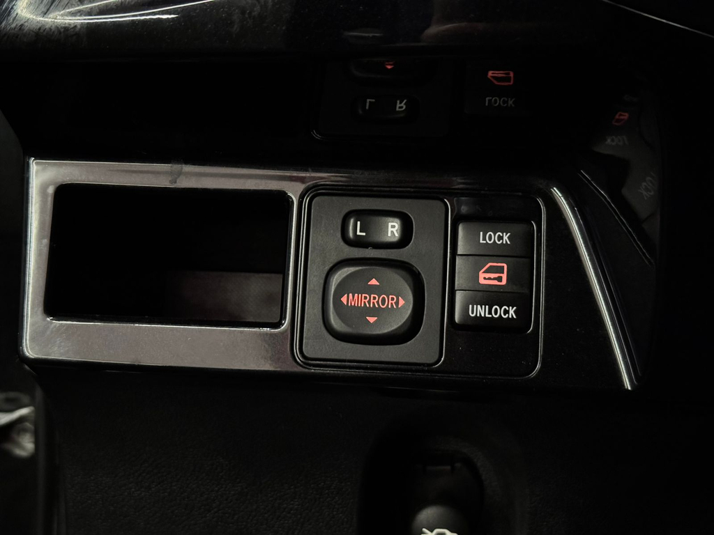 Toyota Etios Hatch Preto
