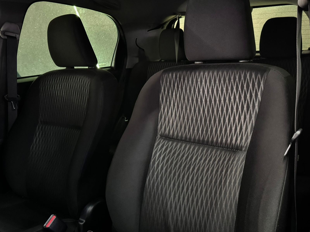 Toyota Etios Hatch Preto