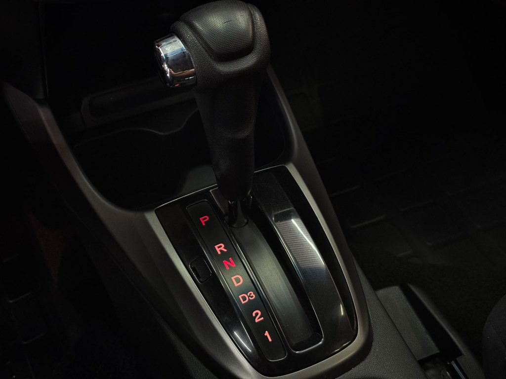 Honda City Cinza