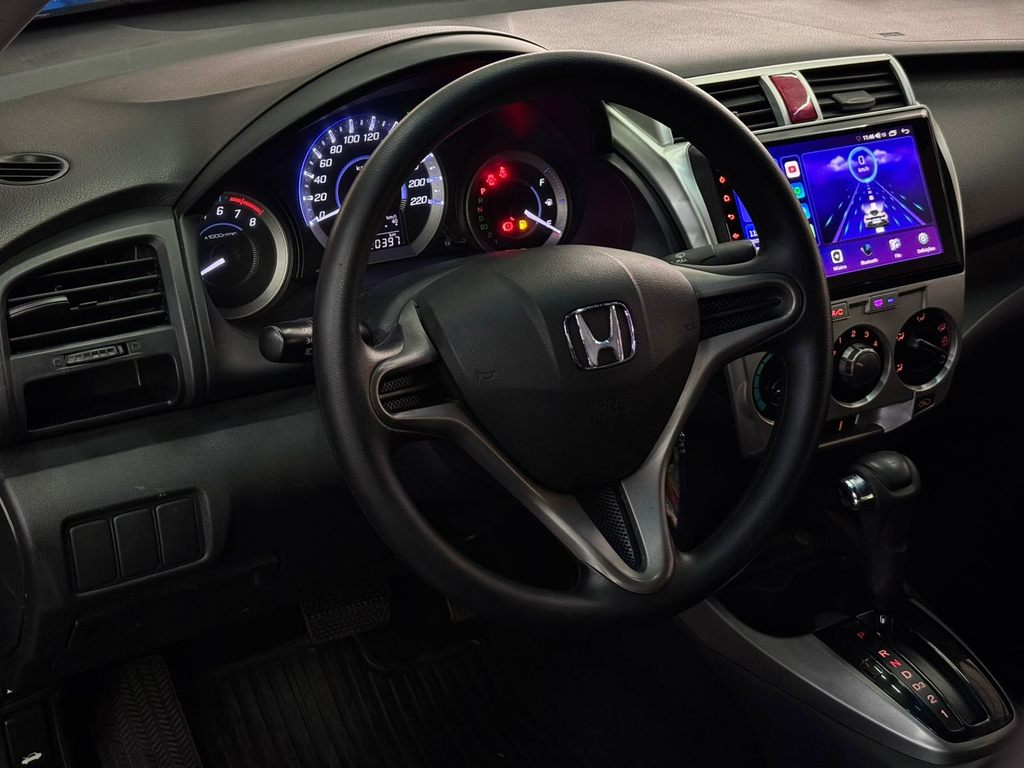 Honda City Cinza