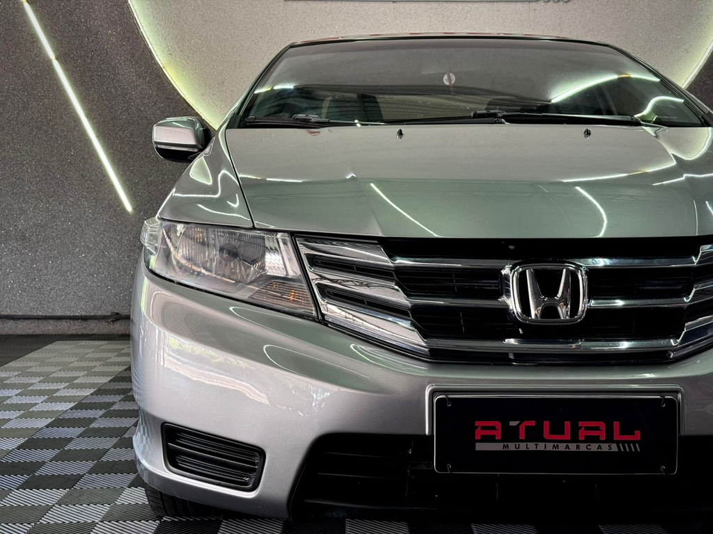 Honda City Cinza