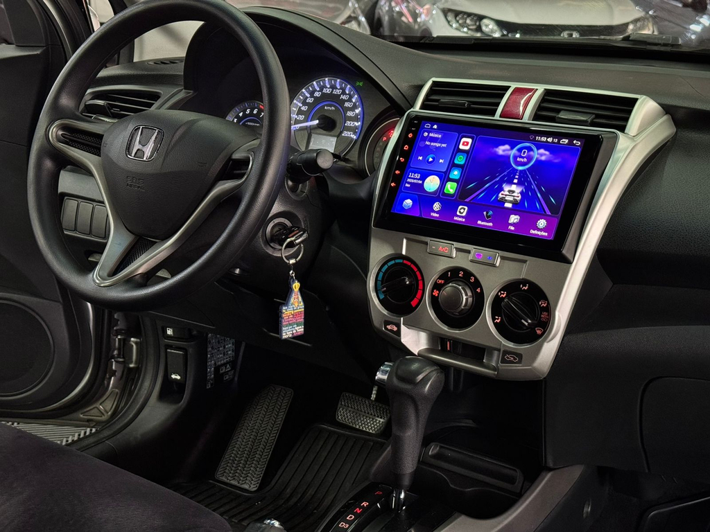 Honda City Cinza