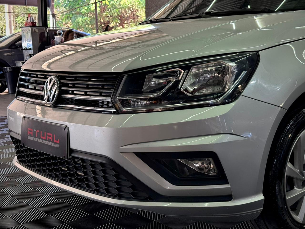 Volkswagen Voyage Prata