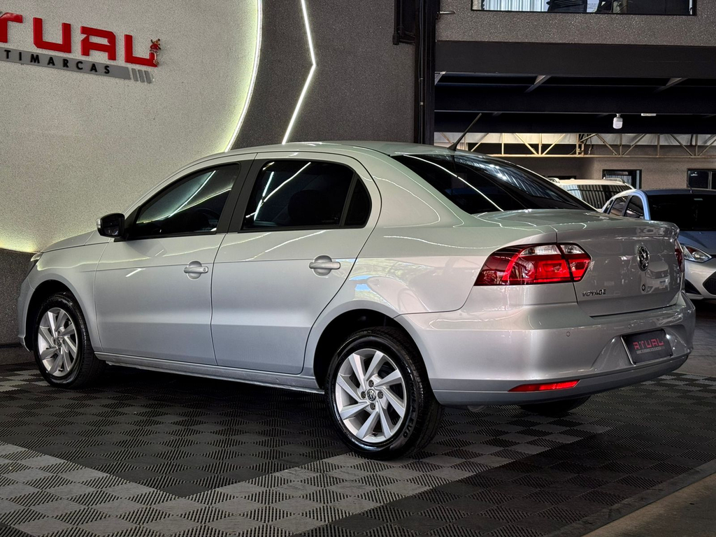 Volkswagen Voyage Prata