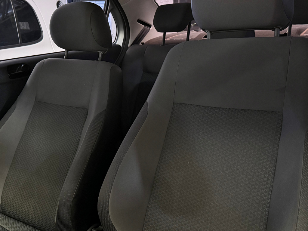 Volkswagen Voyage Prata
